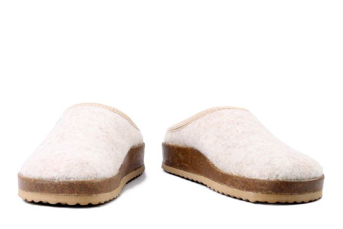 Dr. Brinkmann 320264-81 - kapcie damskie offwhite