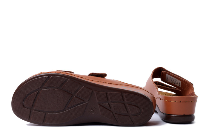 Dr. Brinkmann 700617-21 - klapki damskie cognac