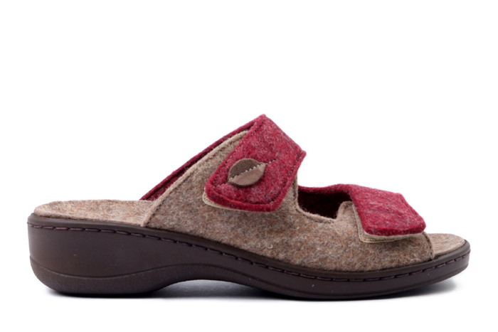 Dr. Brinkmann 330047-41 - klapki damskie bordowe