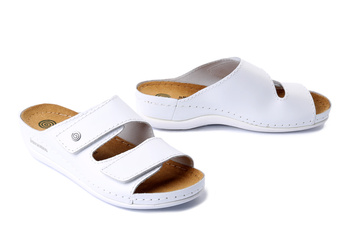 Dr. Brinkmann 700617-03 - klapki damskie białe