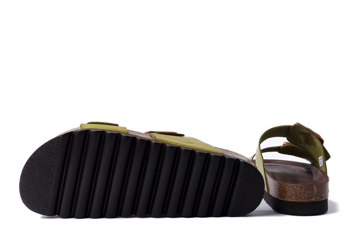 Dr. Brinkmann 700686-71 - klapki damskie hellgrun
