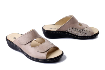 Dr. Brinkmann 700727-08 - klapki damskie beżowe