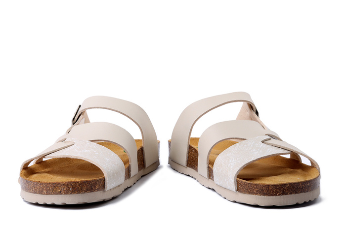 Dr. Brinkmann 700712-81 - klapki damskie offwhite