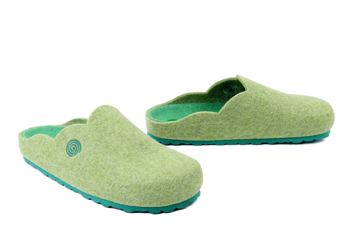 Dr. Brinkmann 320201-07 - klapki damskie pistazie