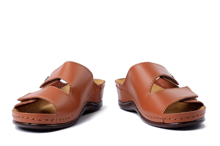 Dr. Brinkmann 700617-21 - klapki damskie cognac