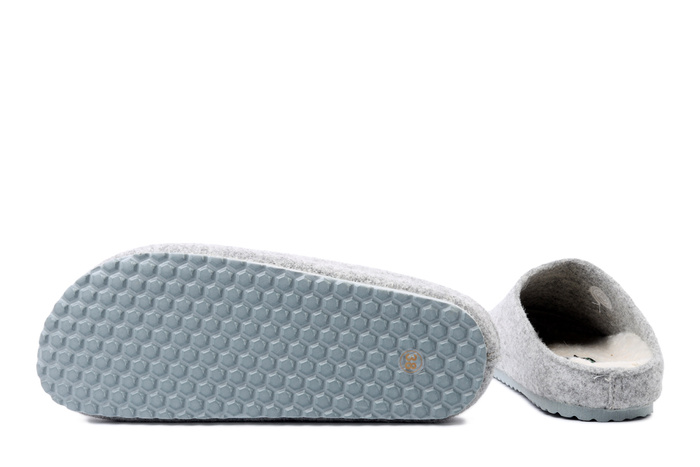 Dr. Brinkmann 320261-91 - kapcie damskie jasnoszare