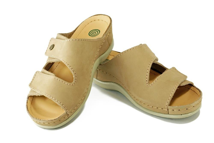 Dr. Brinkmann 701049-08 - klapki damskie beżowe