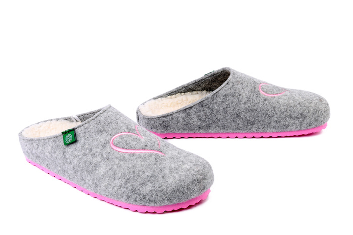 Dr. Brinkmann 320270-91 - kapcie damskie jasnoszare