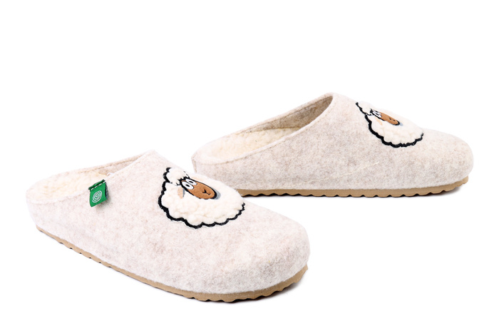 Dr. Brinkmann 320263-81 - kapcie damskie offwhite