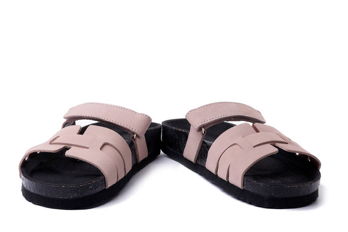 Dr. Brinkmann 700509-42 - klapki damskie nude