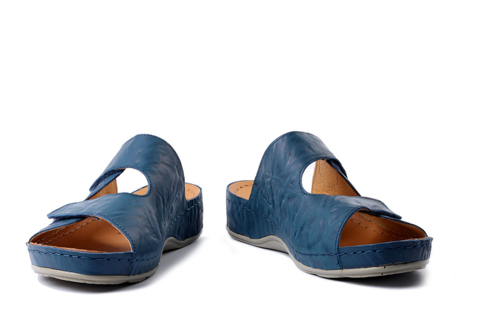 Dr. Brinkmann 700747-51 - klapki damskie mittelblau